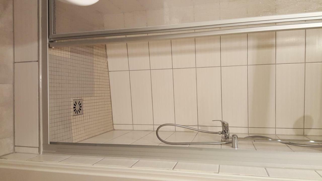 Zimmer Leipzig Exterior foto